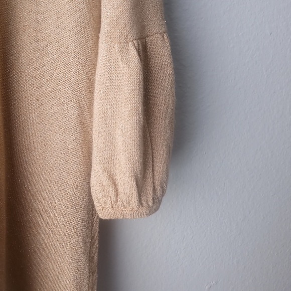 AGB Light-weight Turtleneck Sweater - Picture 4 of 11